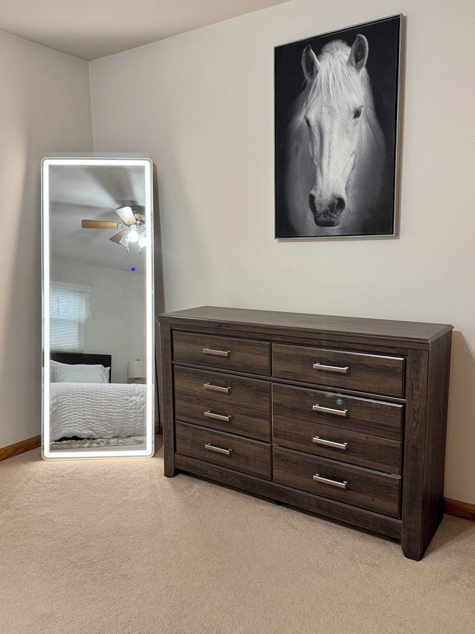 Bedroom 1: Queen Bed.