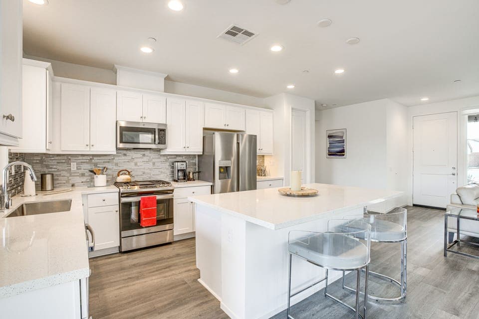 Kitchen | 1,706 Sq Ft | Cooking Basics | Dishwasher | Drip Coffee Maker