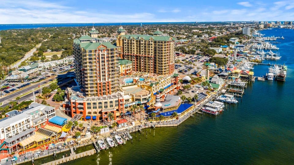 Emerald Grande