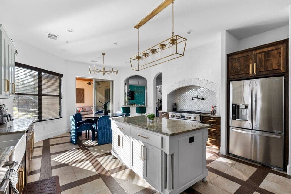 Kitchen space -  Cook with ease in our kitchen – it`s stocked with top-notch tools for a delightful experience!