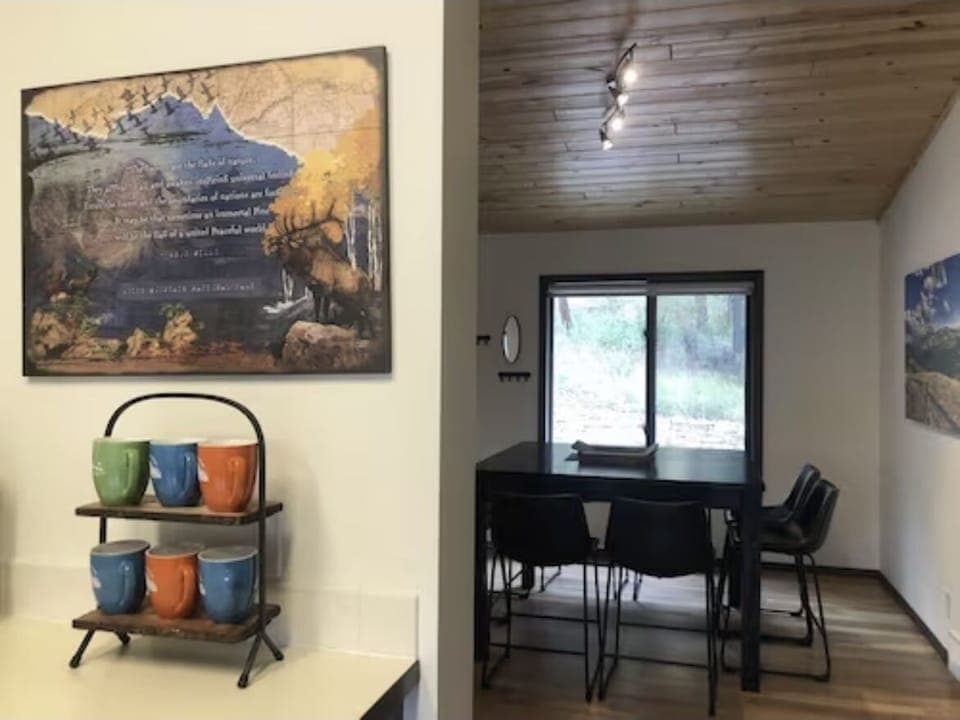 Upper level dining