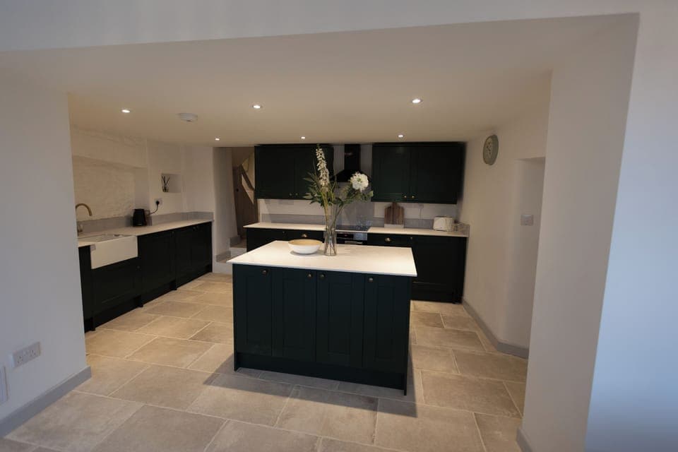 9e967e60-6e32-42bf-b752-a210a9da8dc8