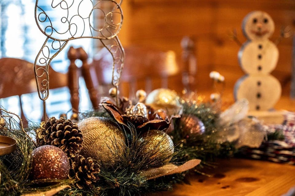 Fox N' Socks' inviting dining area