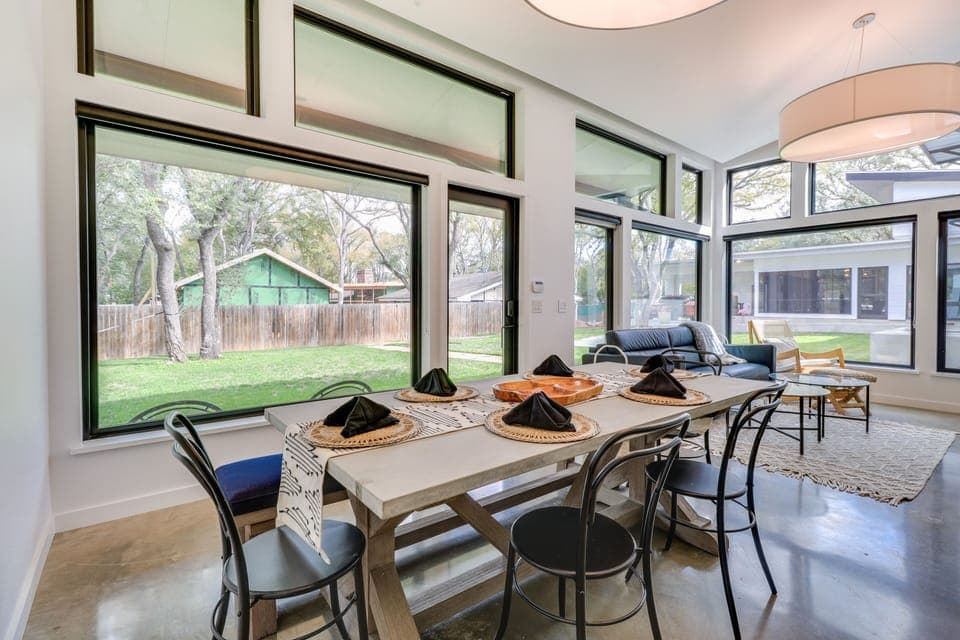Dining Area | Dishware & Flatware