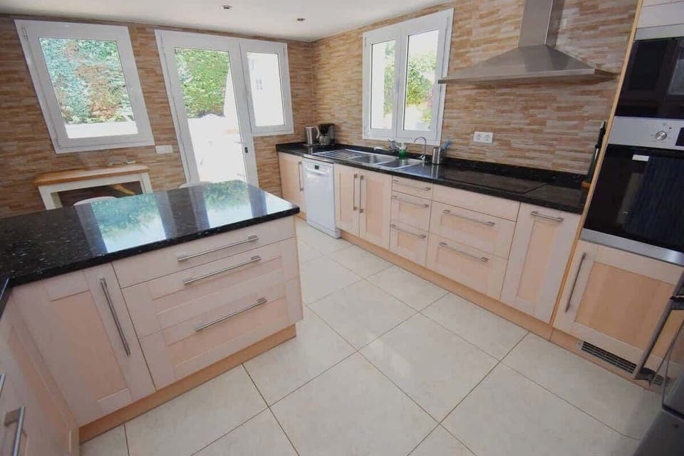 Kitchen property management 