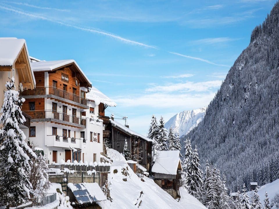 Holiday Home Exterior [winter]