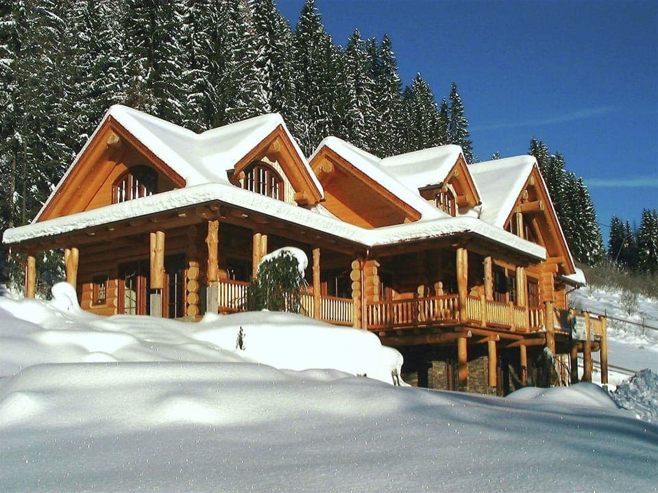 Holiday Home Exterior [winter]
