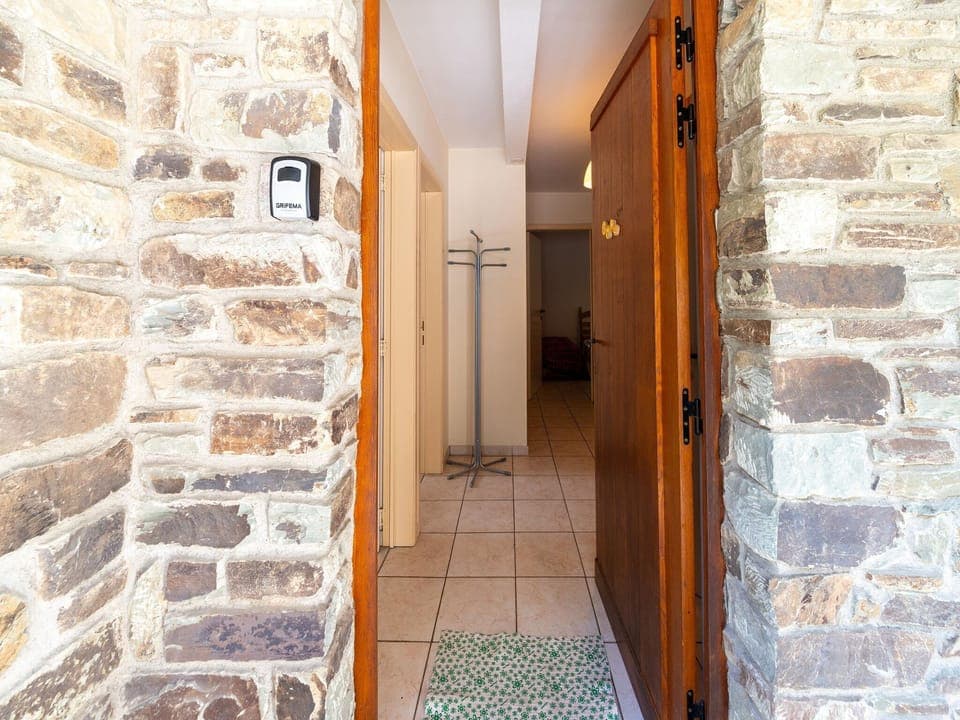 Entrance / Reception