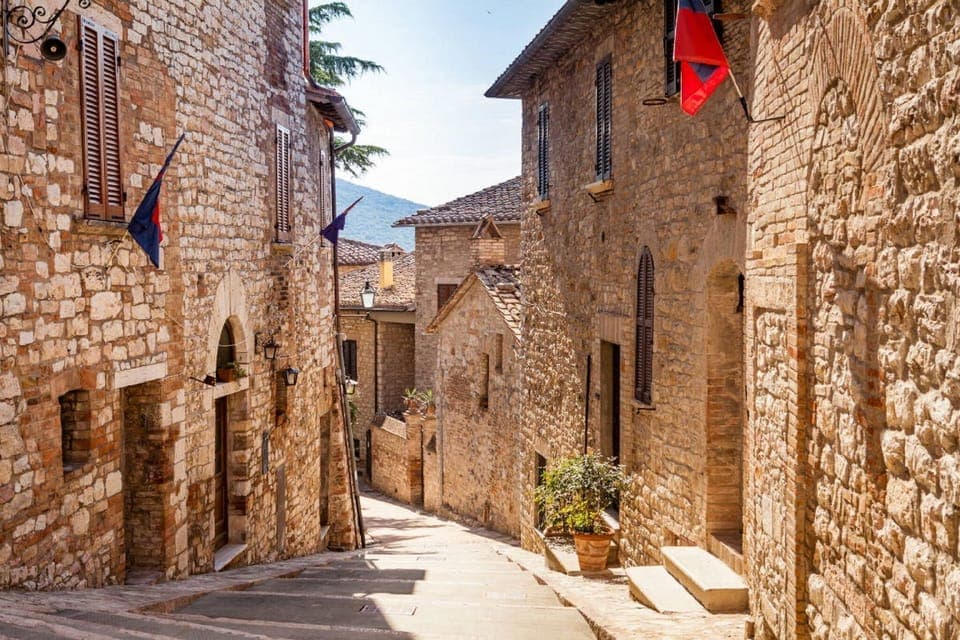 Surroundings [summer] (1-5 km)