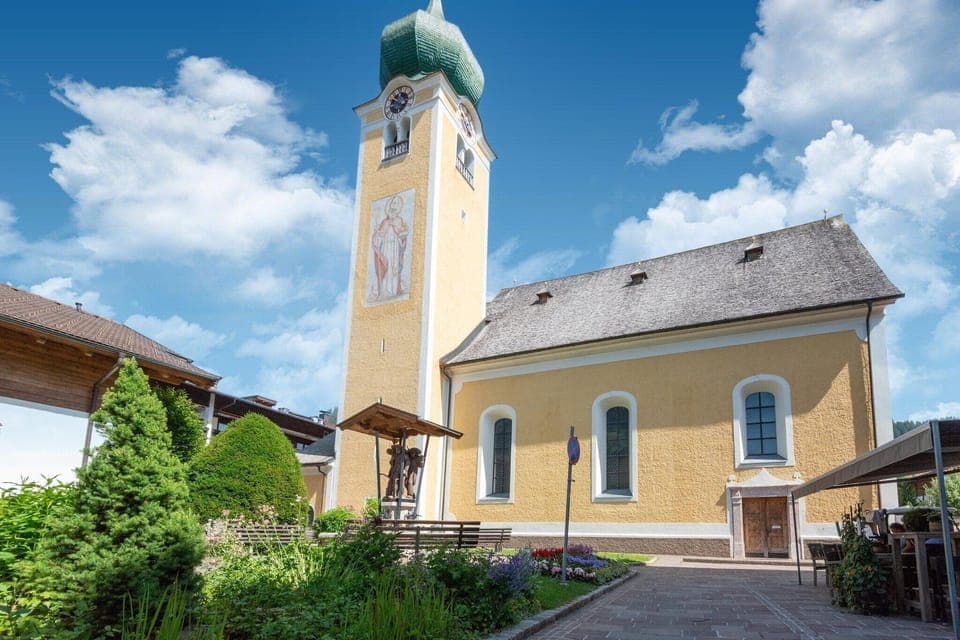 Region [summer] (>5 km)