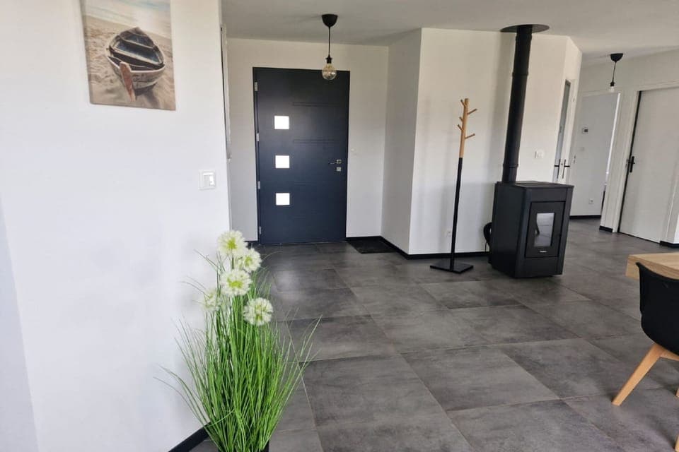 Entrance / Reception