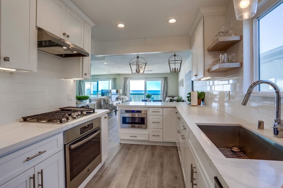 Kitchen unit C
