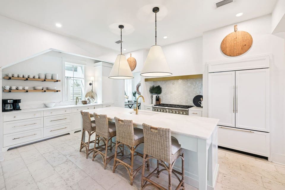 Spacious & Well Equipped Chef's Kitchen