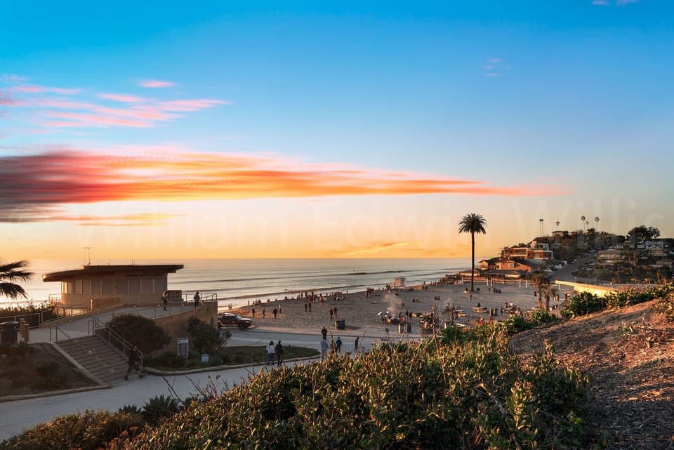 Moonlight Beach is just down the way!