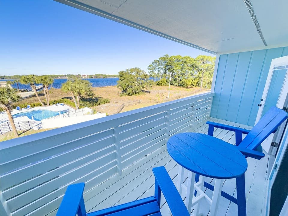 Our main bedroom balcony overlooks the pool and beautiful Lake Powell.