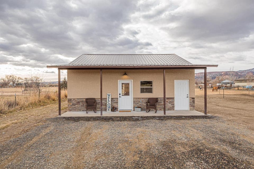 Welcome to The Little Tumbleweed Inn!