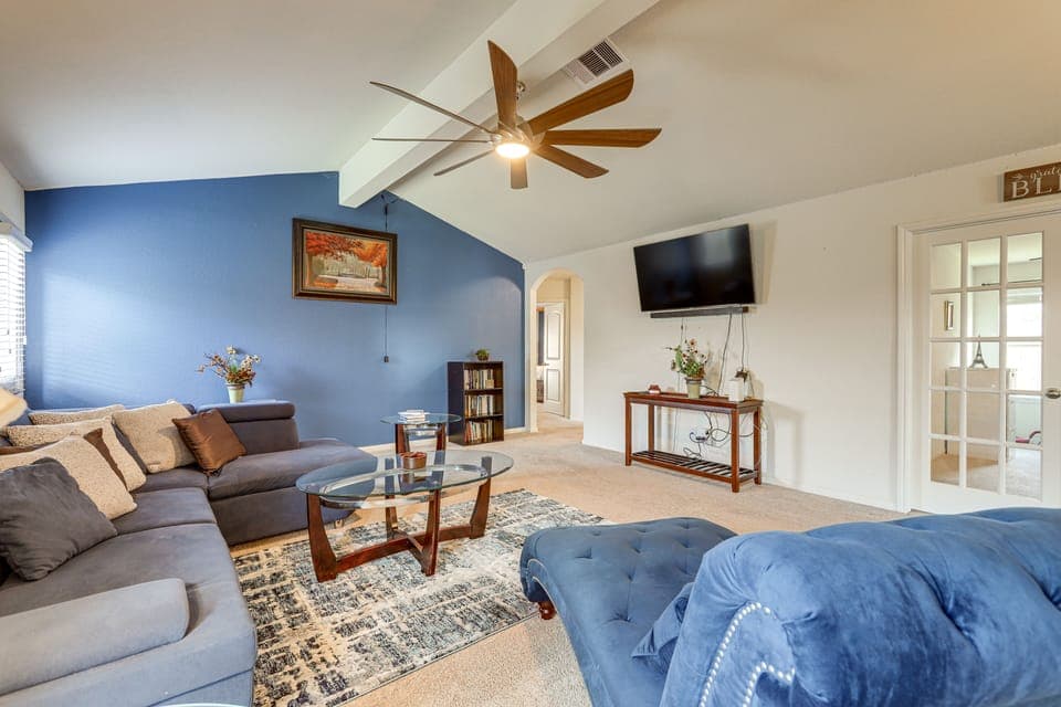 Santa Fe Vacation Rental | 3BR | 2BA | 1,918 Sq Ft | 1 Step Required