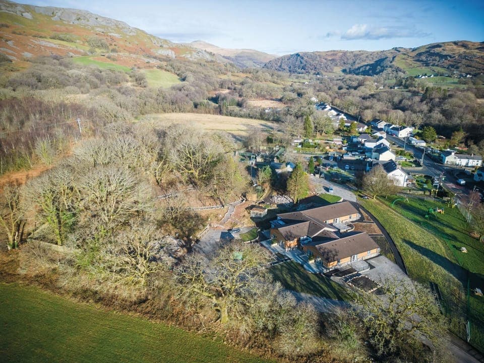 Suite 12 - Sleeping Giant Hotel - Pen Y Cae Inn (4190)