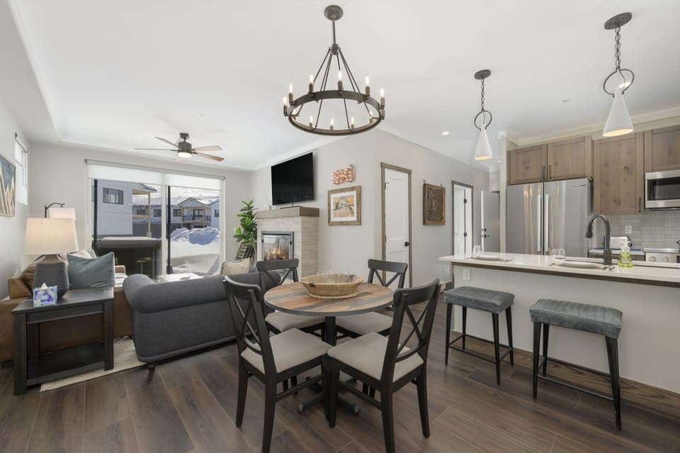 Open Floor Plan - Great open floor plan