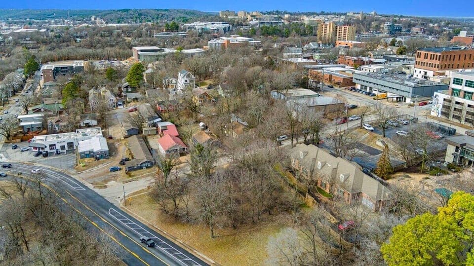 Walk less than a mile to Walton Arts Center, TheatreSquared, Fayetteville Library and Razorback Greenway.
