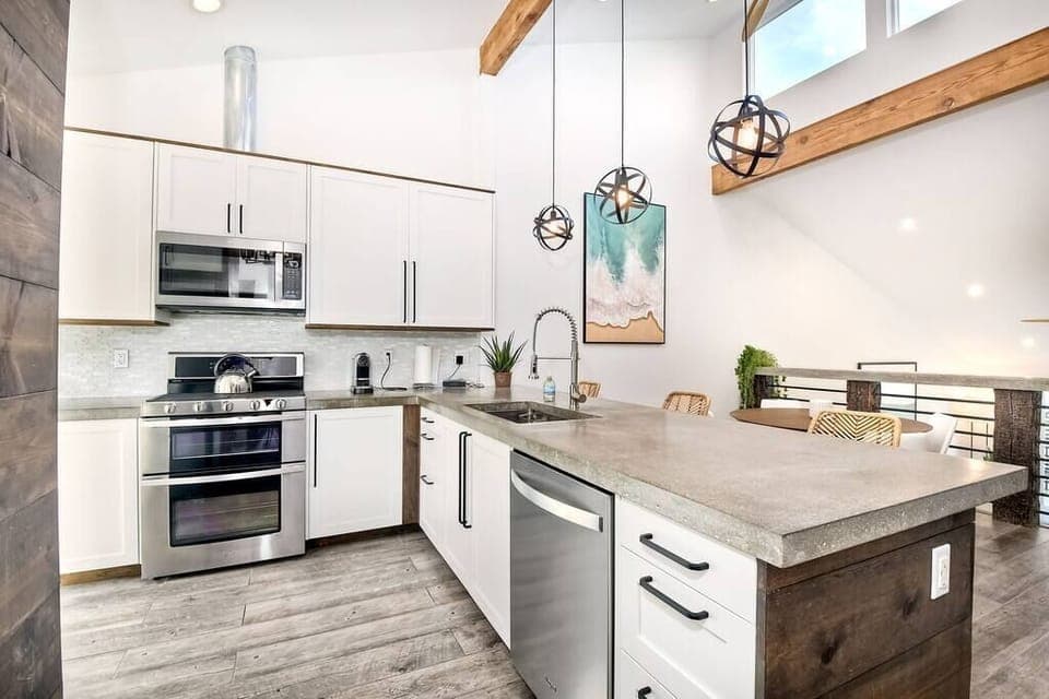 Beautiful Open Chefs  Kitchen 