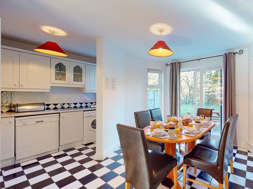 Aughrim Holiday Village, Aughrim, County Wicklow. Modern kitchen. Dining for 6. Bright patio area.
