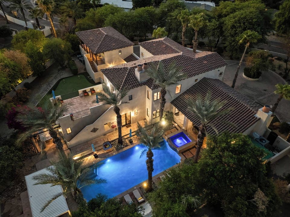 Welcome to Villa Del Gallo.