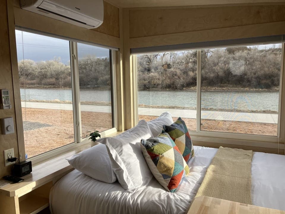 Roam20On20Bed