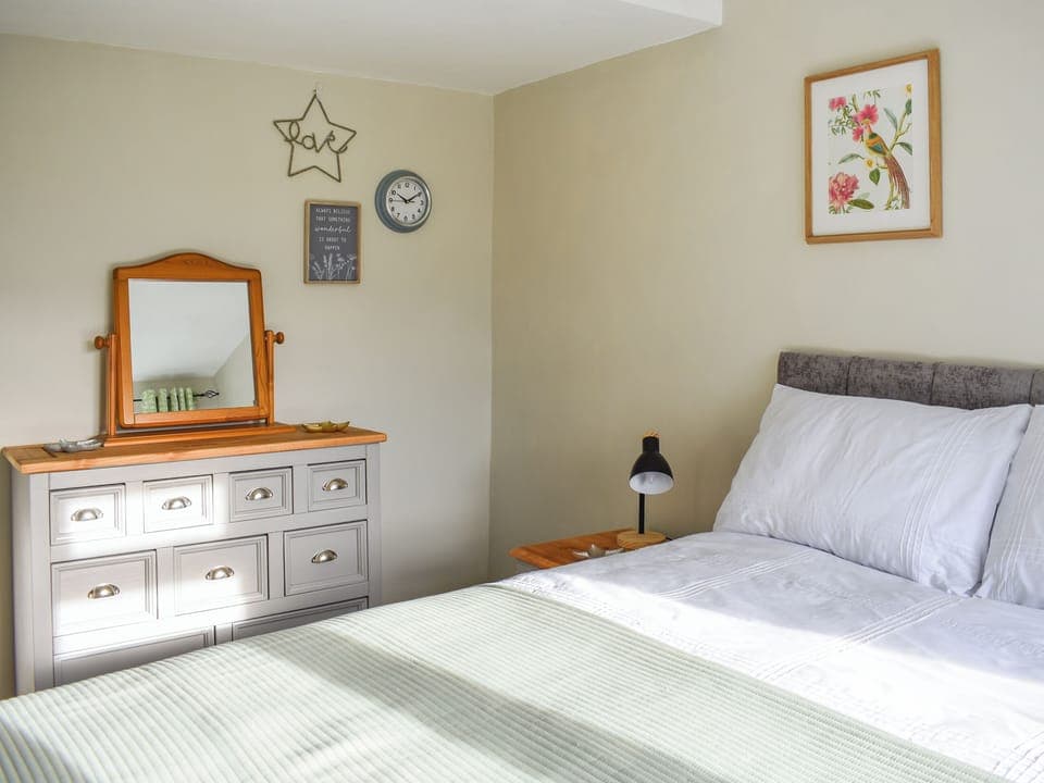 Double bedroom | Heather Cottage, Bishop Auckland
