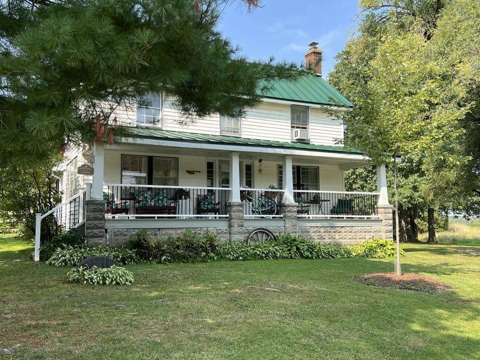 Hickory Shores Farmhouse