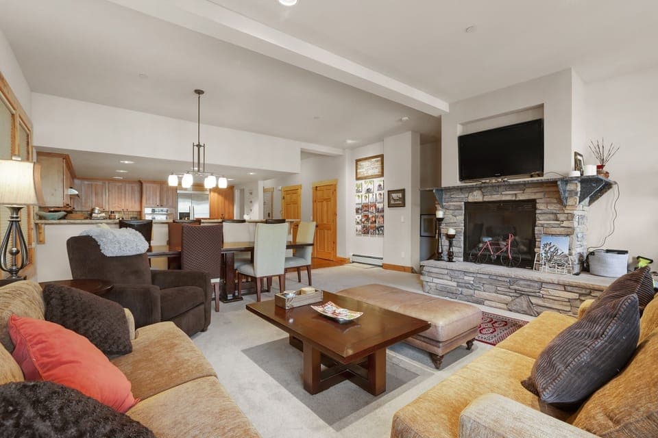 Furniture, Indoors, Living Room, Home Decor, Couch