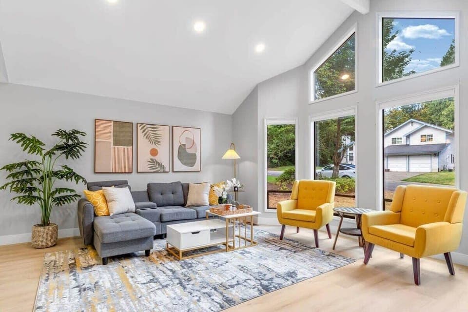 Welcome to our pretty house in Sammamish