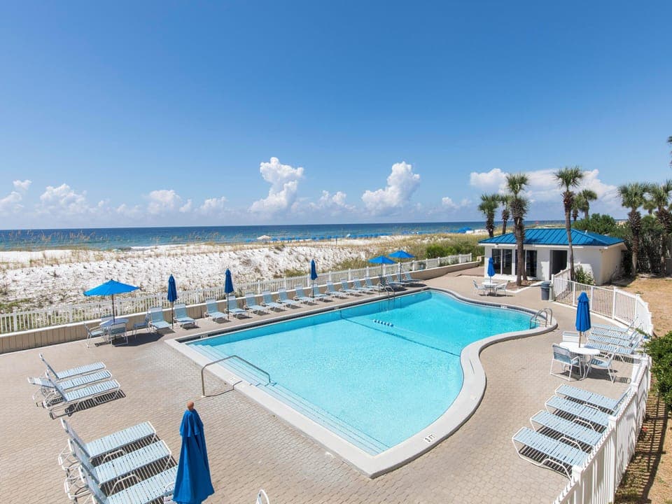Beachfront Pool