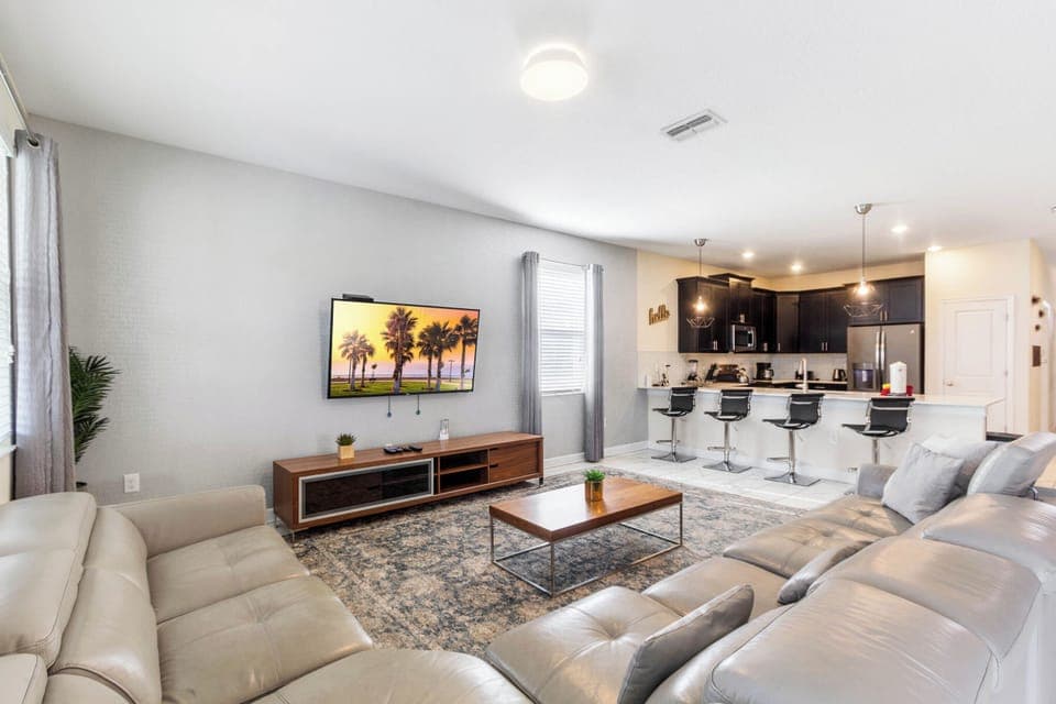 This villa has a total of 8 bedrooms.