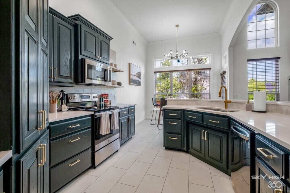 Fully stocked kitchen