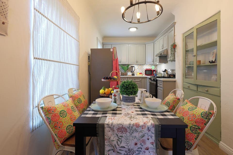 Bright and cheerful dining space.