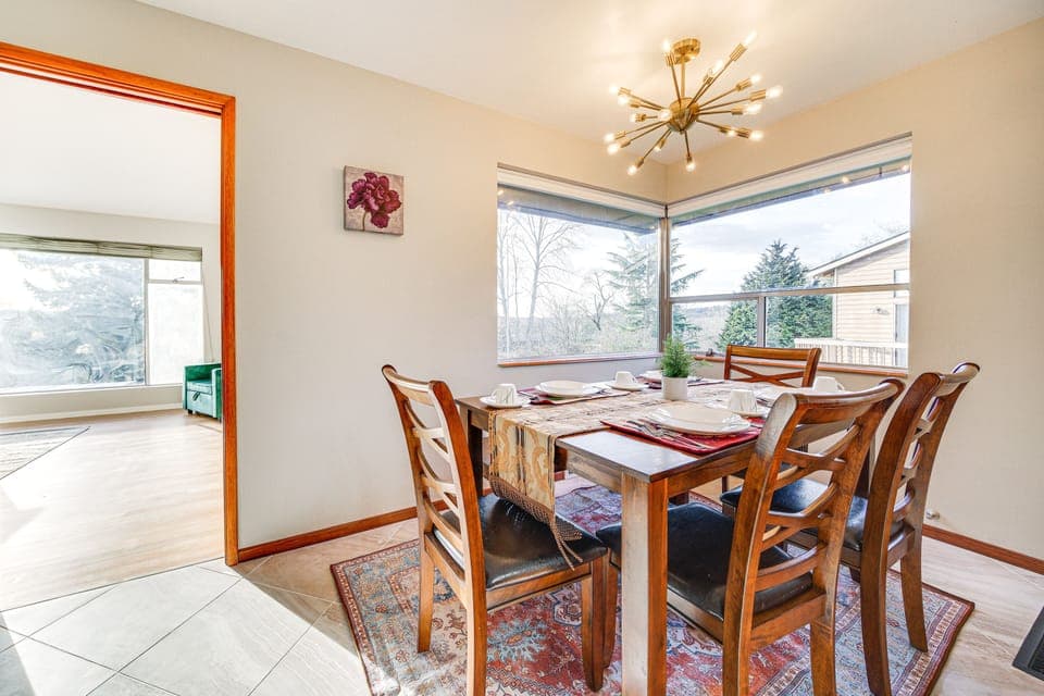 Dining Room | Dishware & Flatware Provided | Main Level