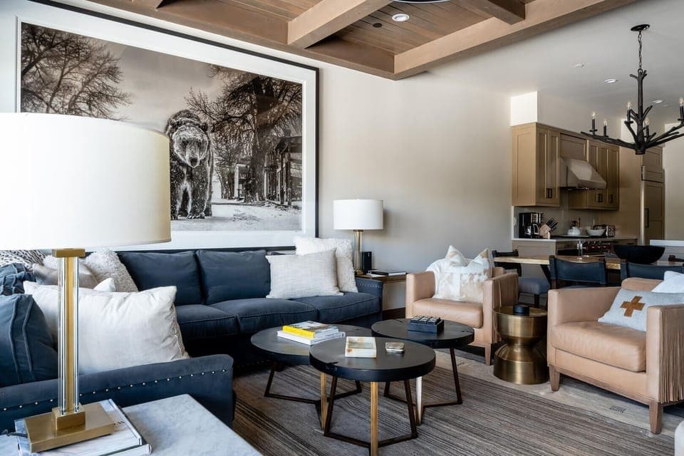 Home Decor, Furniture, Table, Couch, Lamp