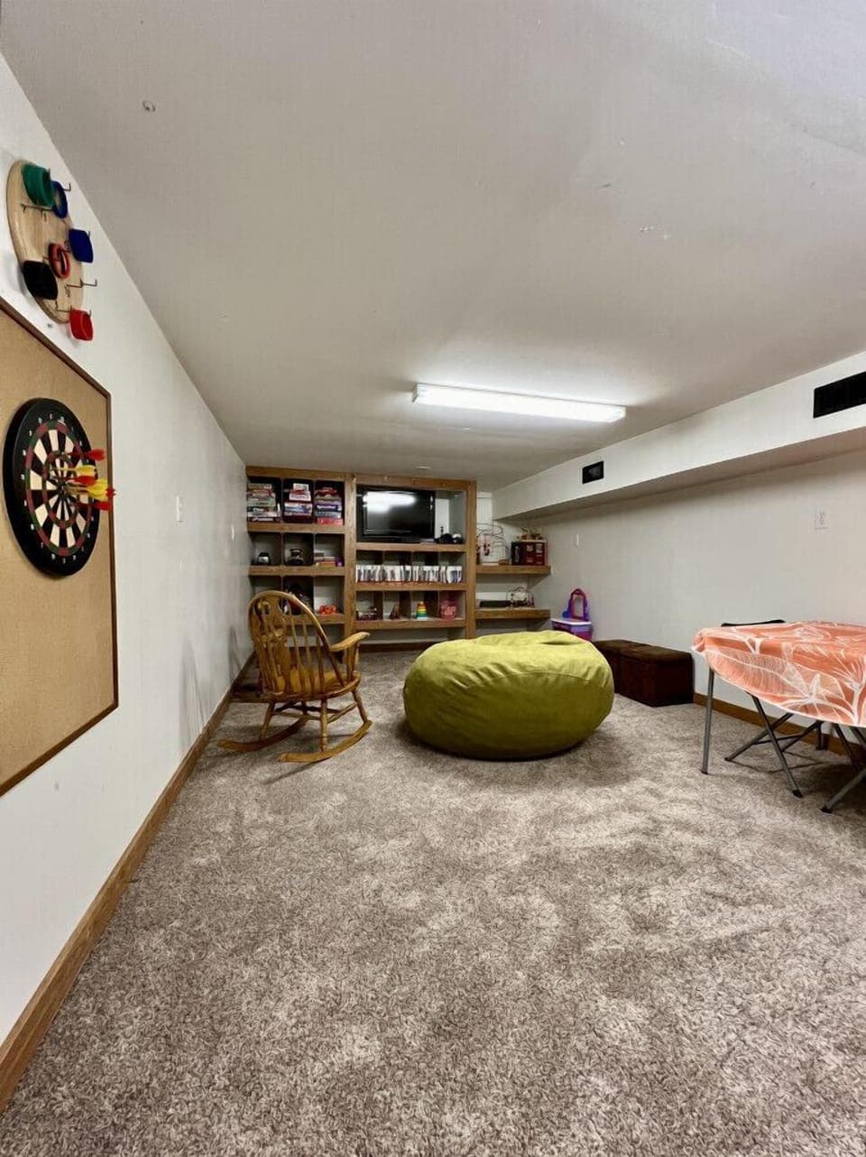Your children will be fully entertained in this playroom!
