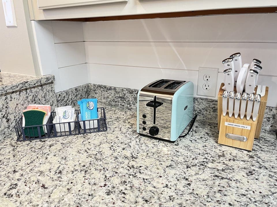 Kitchen Amenities