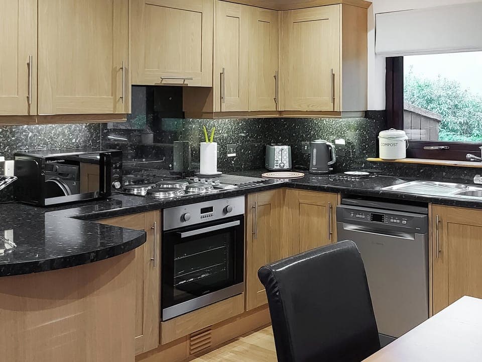 Kitchen/diner | Roe Deer Cottage, North Ballachulish, near Glencoe