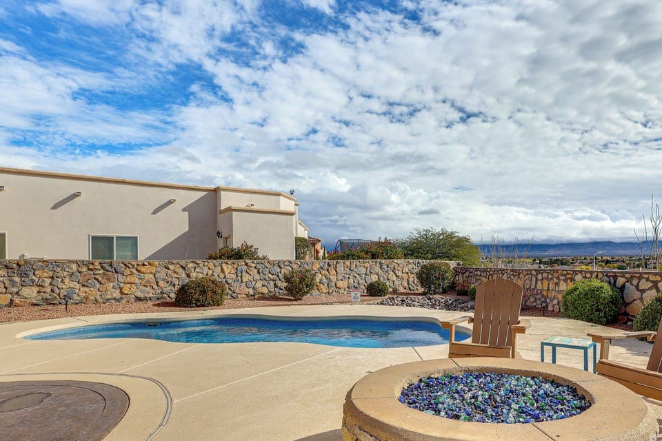 Las Cruces Vacation Rental | 4BR | 2.5BA | 2,650 Sq Ft | Stairs Required