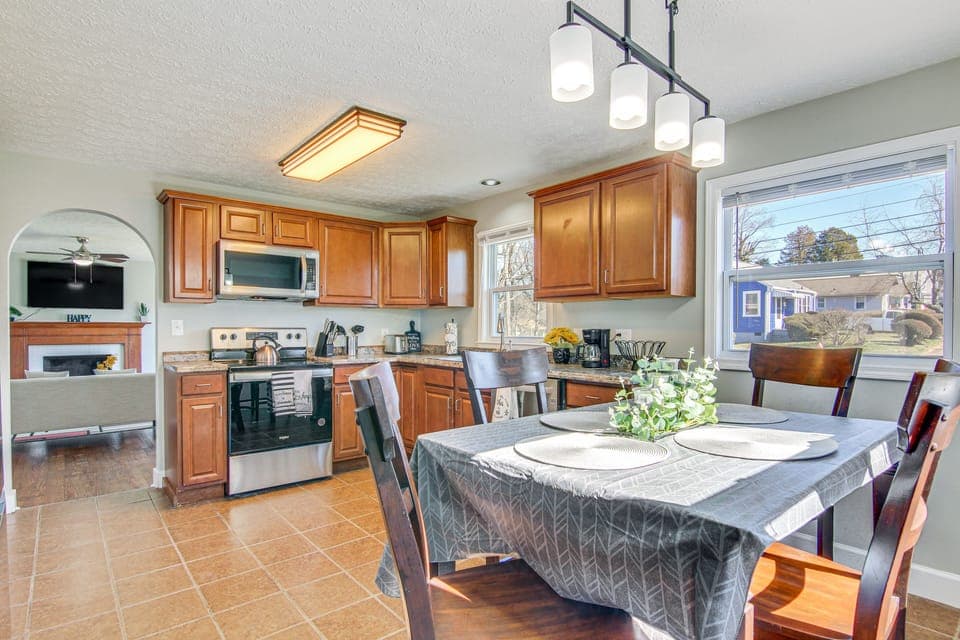 Kitchen | Main Floor