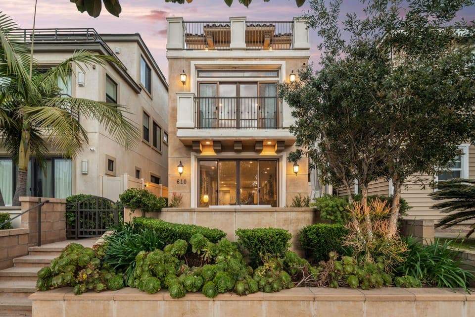 Welcome to our charming & pristine newly built beach home. 
