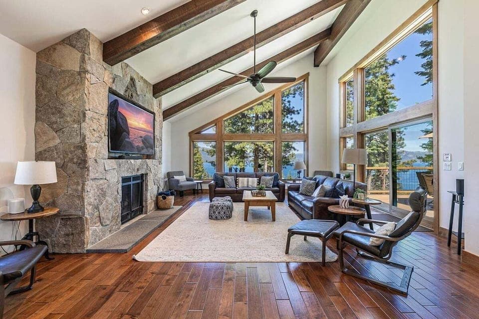 Open Living Room with Views of the Lake