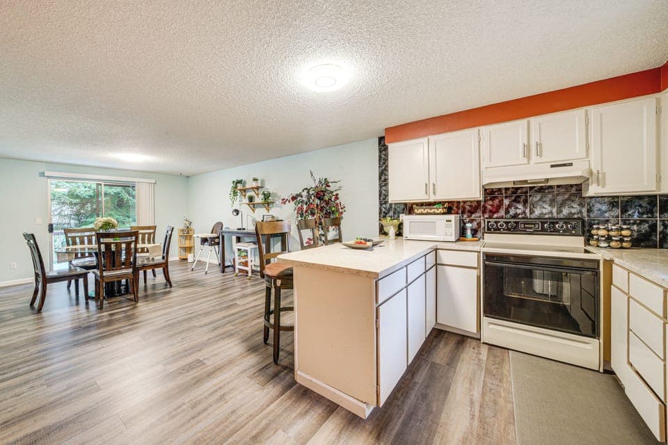 Kitchen & Dining Area | Main Level | High Chair