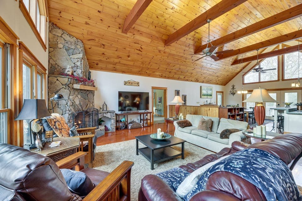 Cass Vacation Rental | 5BR | 3BA | Stairs Required | 3,500 Sq Ft