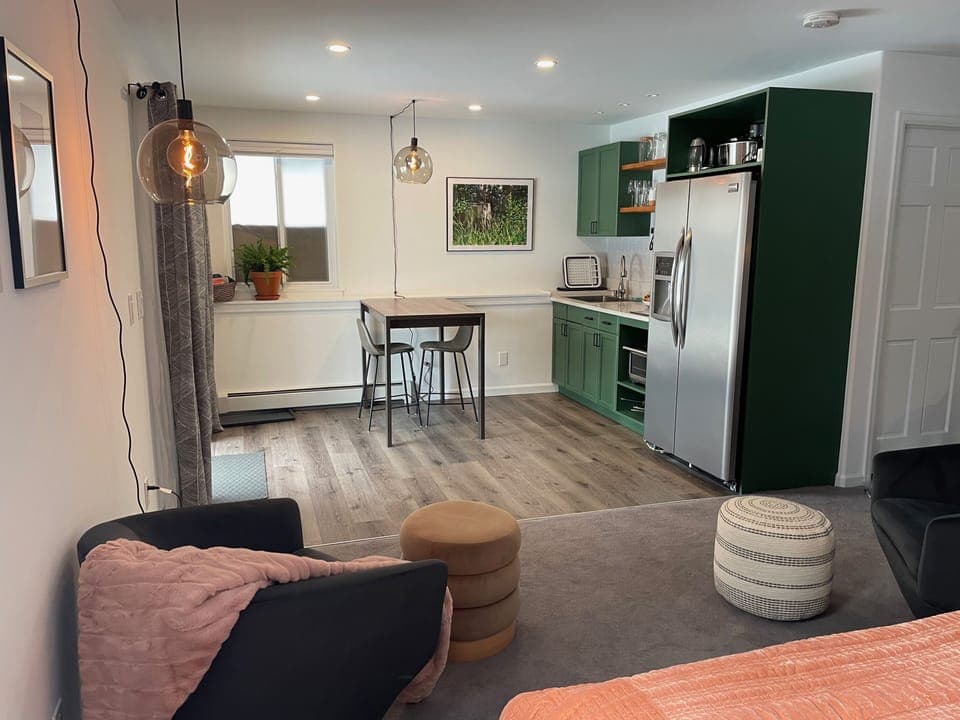 Clean and clutter free spaces allow you to spread out and relax.