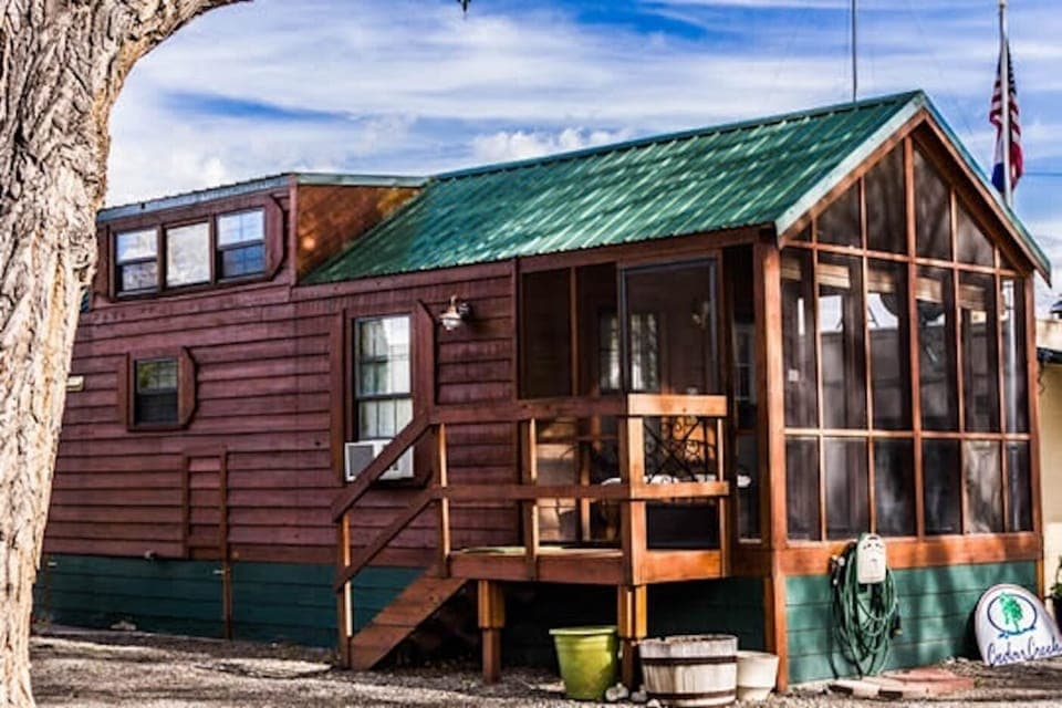 Black20Canyon20Cabin20exterior