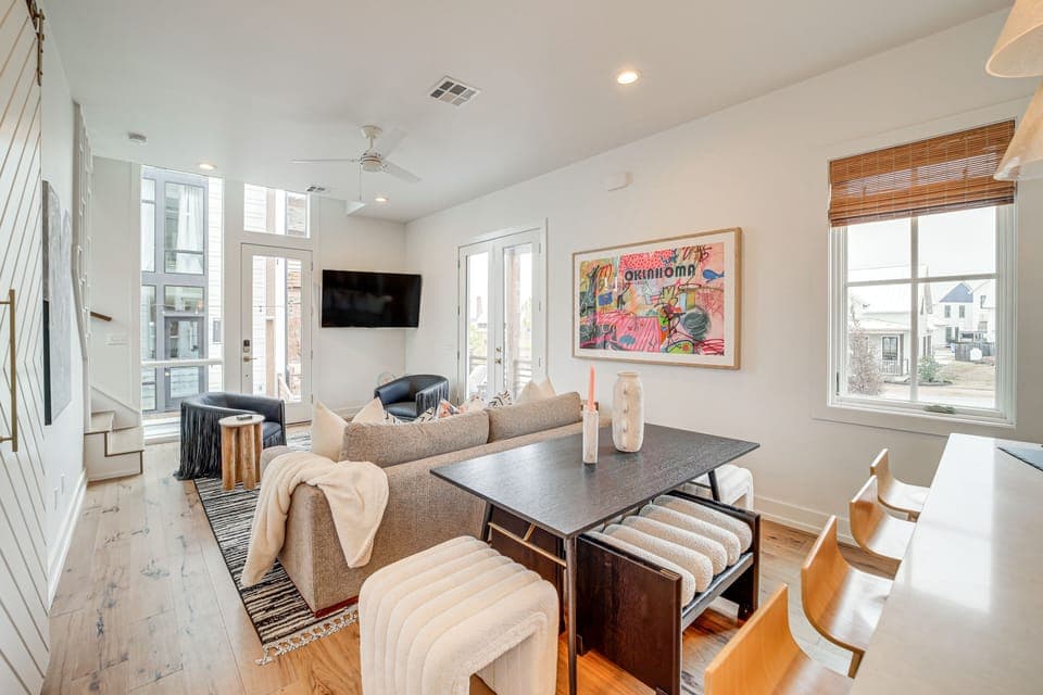 Eufaula Vacation Rental | 3BR | 2.5BA | 1,620 Sq Ft | Stairs Required